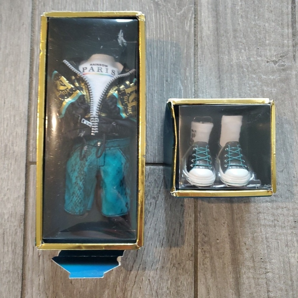 2020 MGA Rainbow High Collect The Rainbow Series 2 River Kendall Clothes Shoes